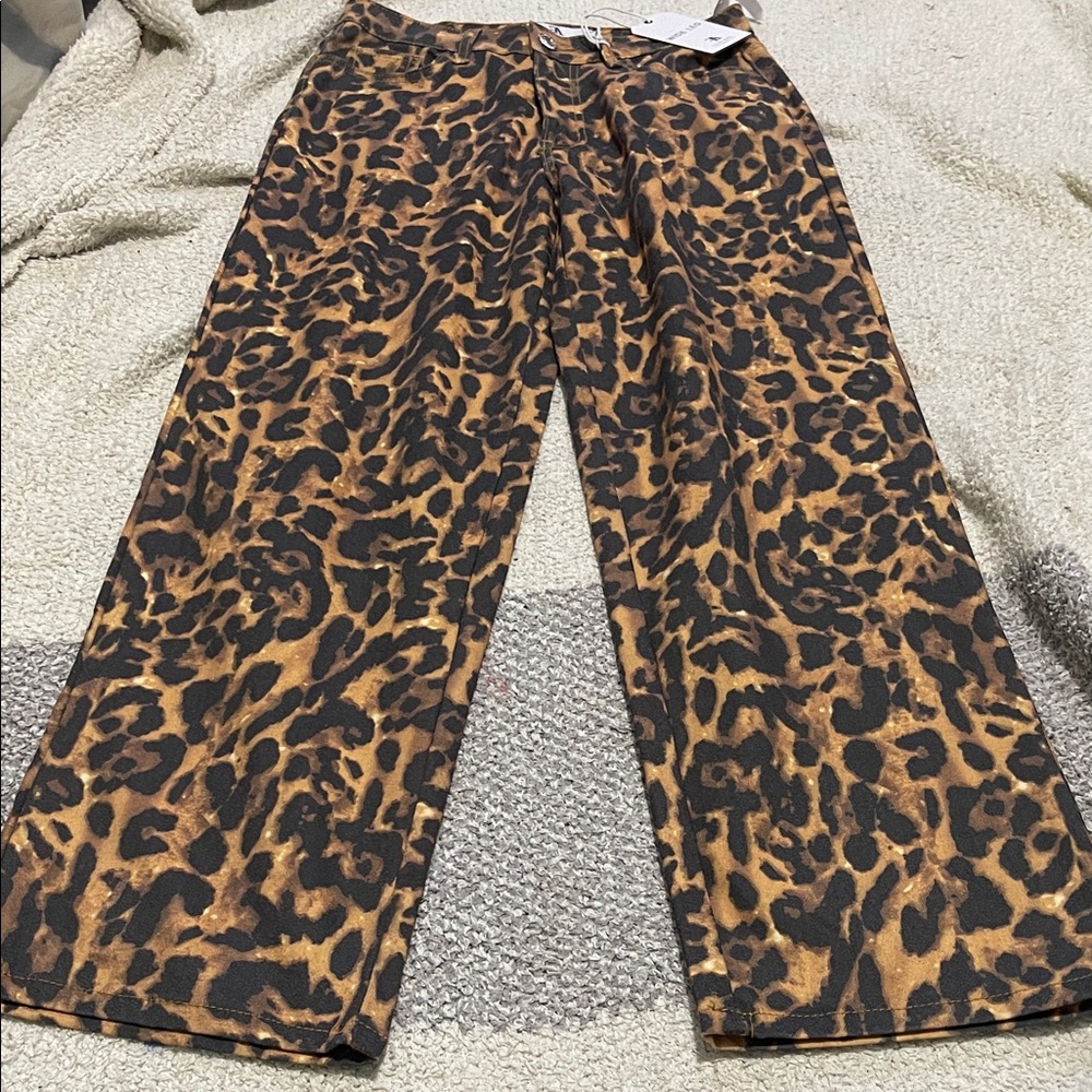 NWT- Flying Angel - Wide Leg - 7/28 - Picture 2 of 8